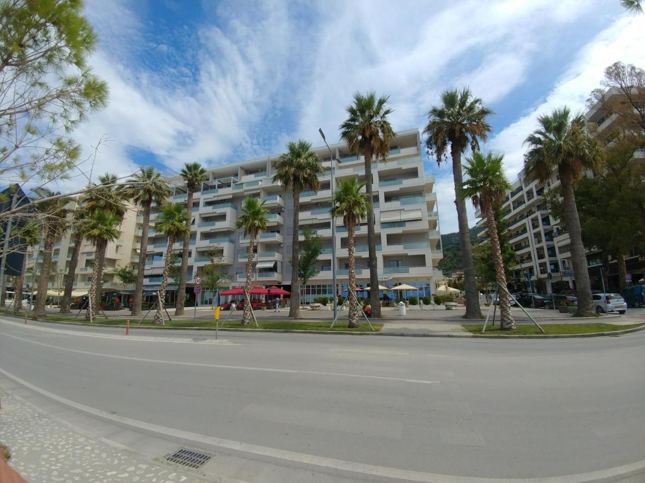 Апартаменты St Beach House Влёра Экстерьер фото
